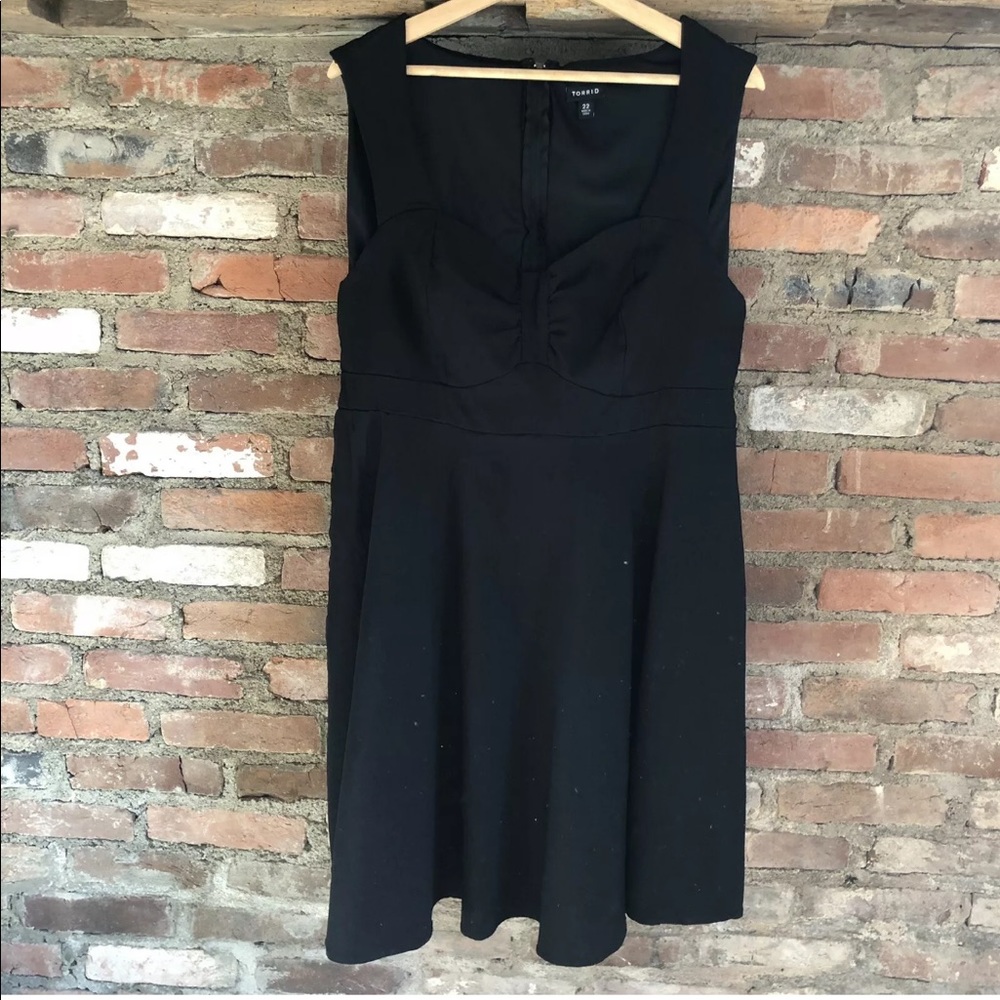 Torrid Sweetheart Sleeveless Little Black Dress